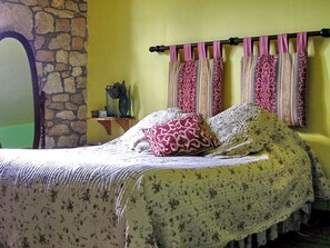Room, Balcony (Rustique) - Les Chimeres (Puylaroque)