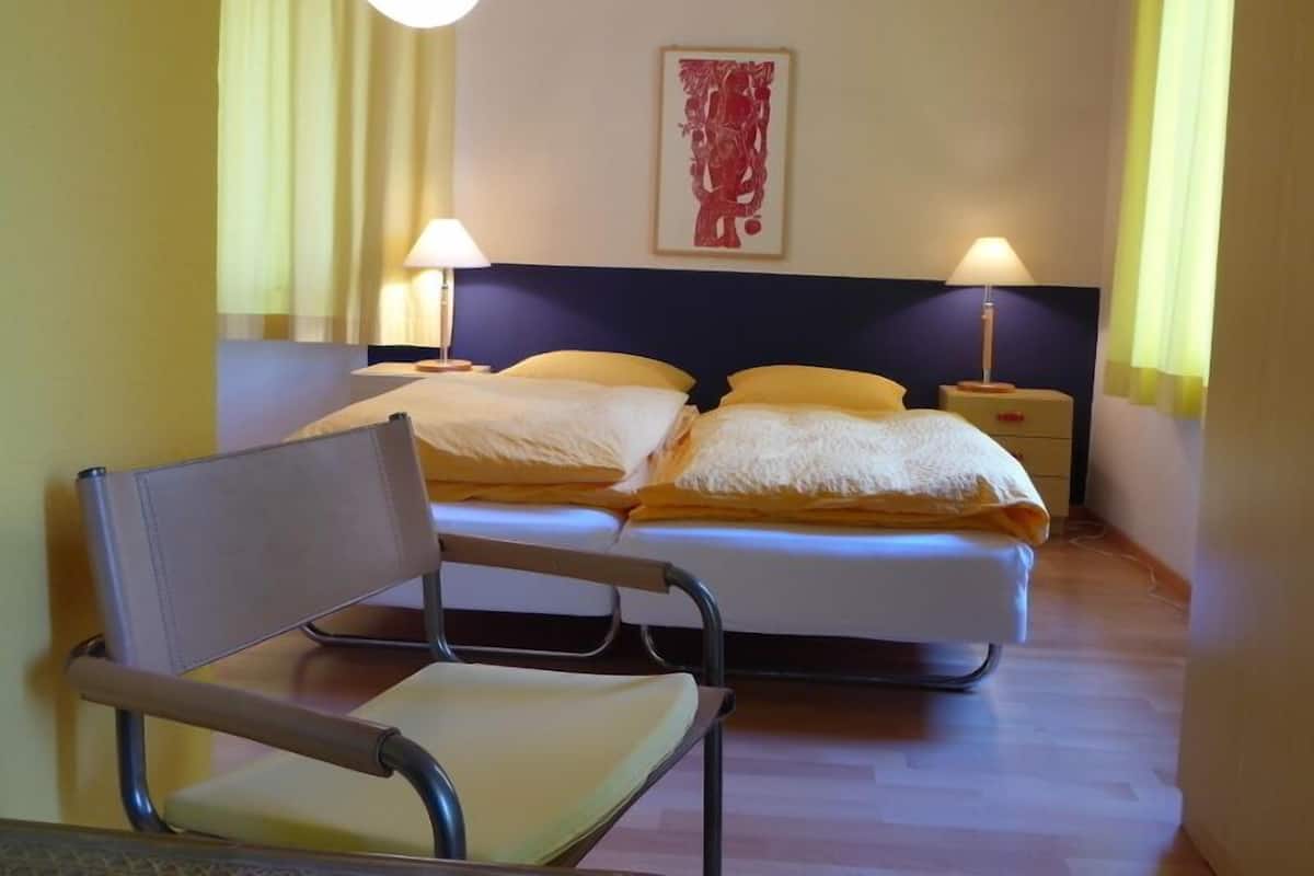 Camera doppia, balcone | 1 camera, Wi-Fi gratuito, lenzuola