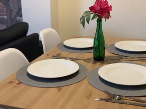 Dining - Cosy Corner House (Kettering)