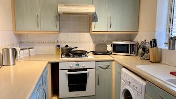 Rumah, 3 kamar tidur | Dapur pribadi | Lemari es besar, microwave, oven, dan kompor