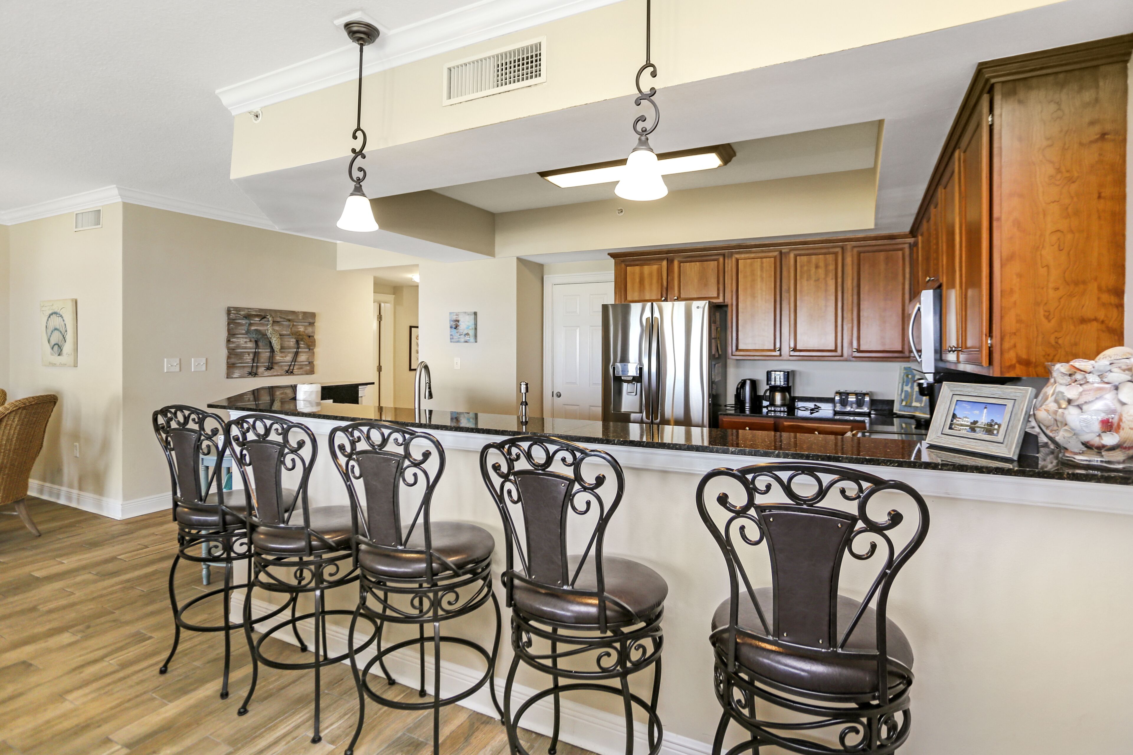 ثلاجة، ميكروويف، فرن، غسالة أطباق