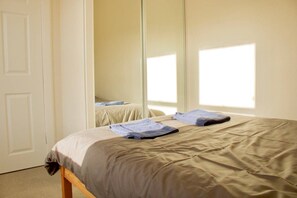 2 bedrooms, bed sheets
