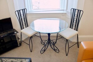 تناول الطعام