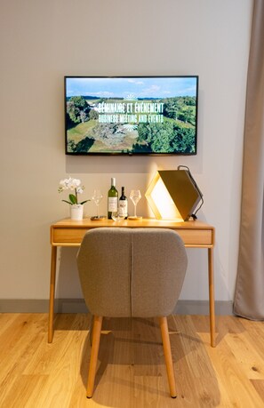 Luxury Suite, Ensuite | Room amenity