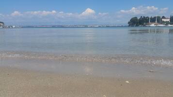 Plage à proximité, 2 bars de plage