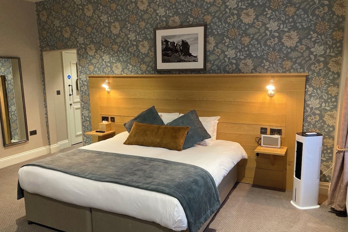 書桌、熨斗/熨衫板、免費 Wi-Fi、床單