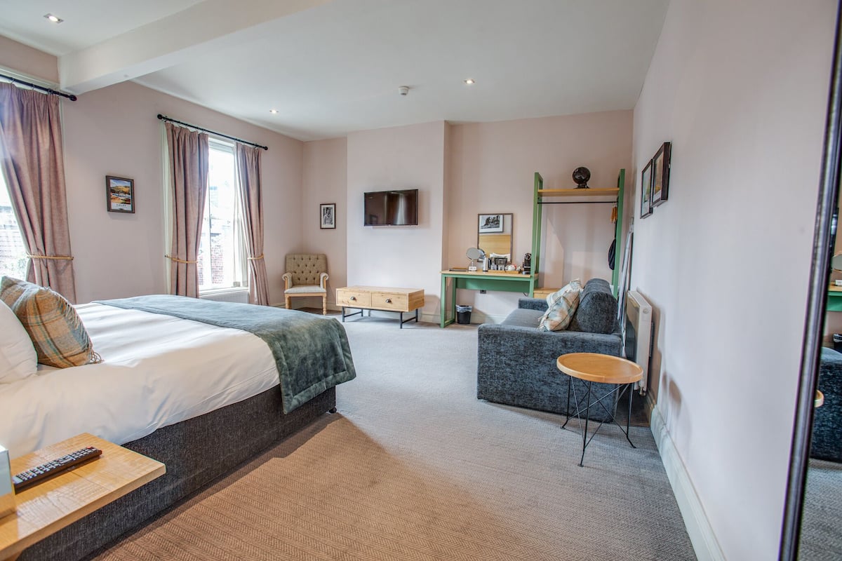 家庭客房 | 書桌、熨斗/熨衫板、免費 Wi-Fi、床單