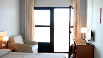 Escriptori, bressols gratuïts, wifi gratuïta i roba de llit