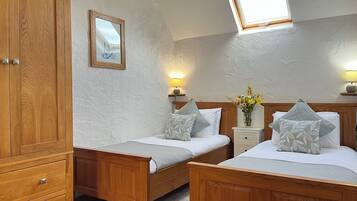 2 chambres, fer et planche Ă repasser, Wi-Fi gratuit, draps fournis