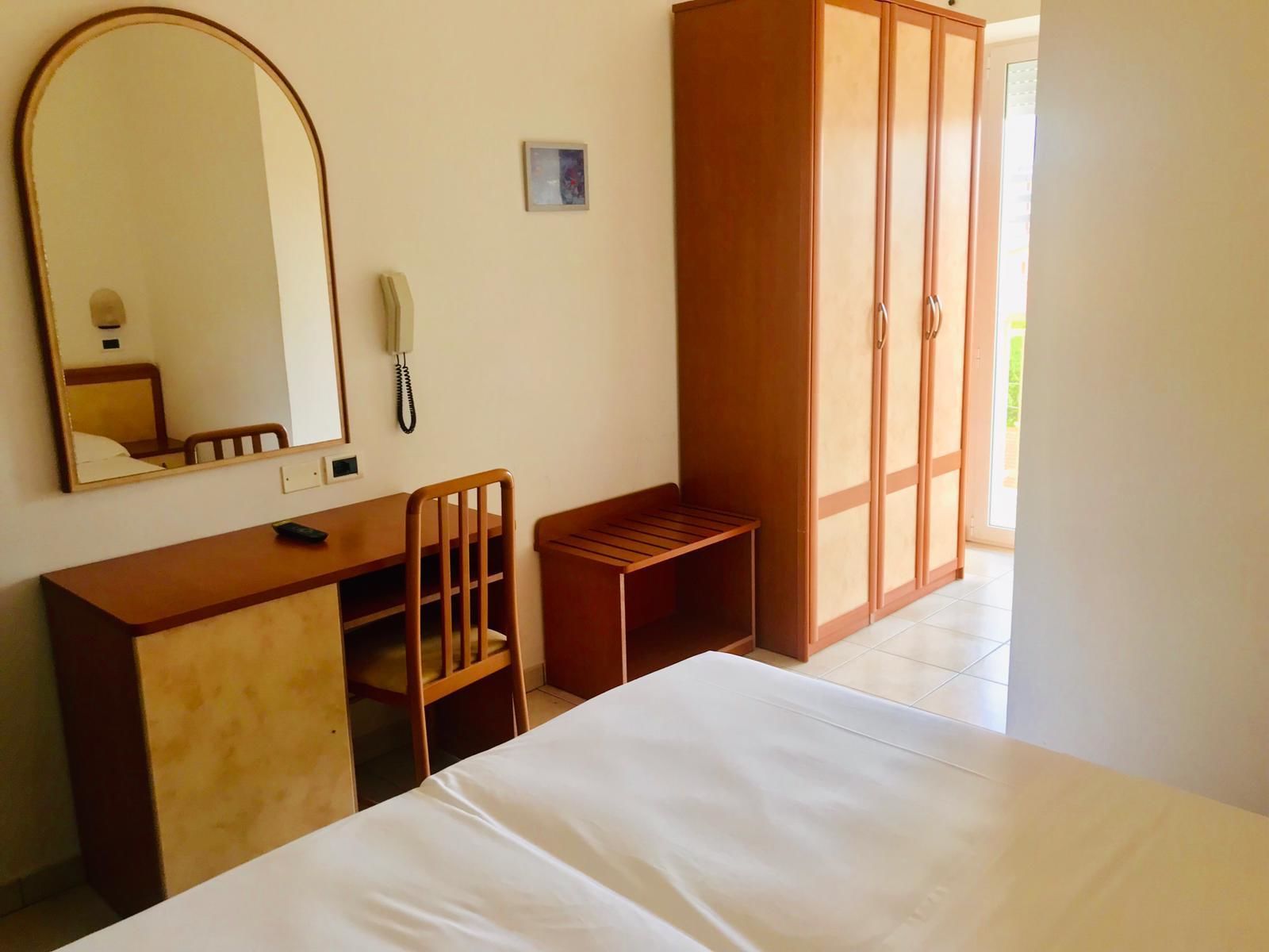 Double or Twin Room | In-room safe, free cribs/infant beds, free WiFi, bed sheets