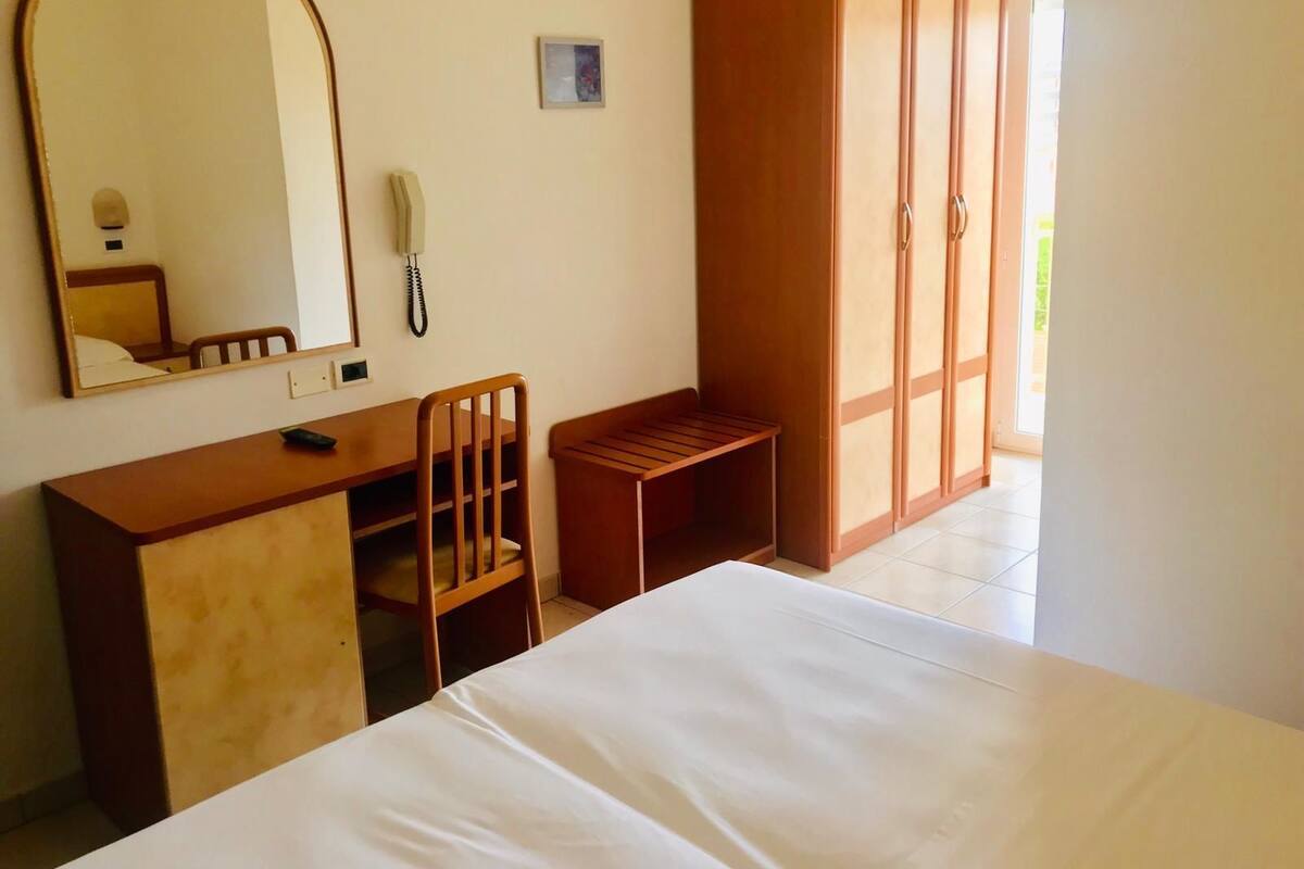 Double or Twin Room | In-room safe, free cribs/infant beds, free WiFi, bed sheets