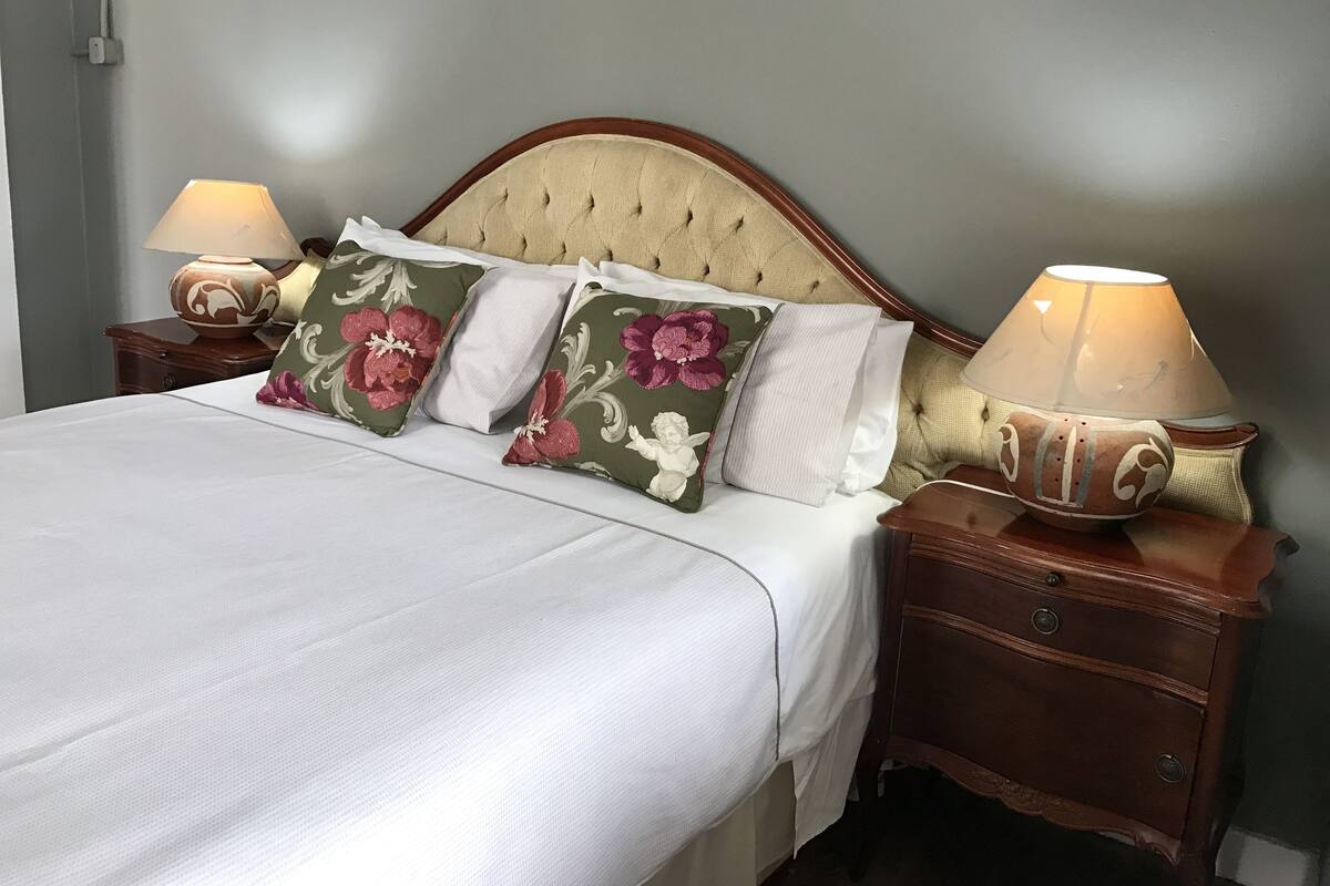 Executive Room (Sea view) | Premium bedding, iron/ironing board, bed sheets, wheelchair access