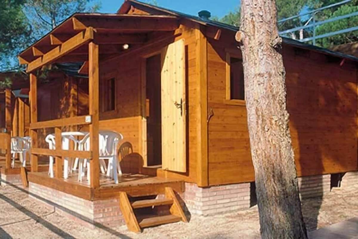 Bungalow (2+2 pax) | Free cots/infant beds