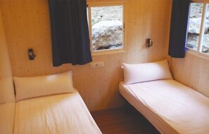 Bungalow (6 pax - Clima) | Free cribs/infant beds - Camping Cala Montgó (L'Escala)