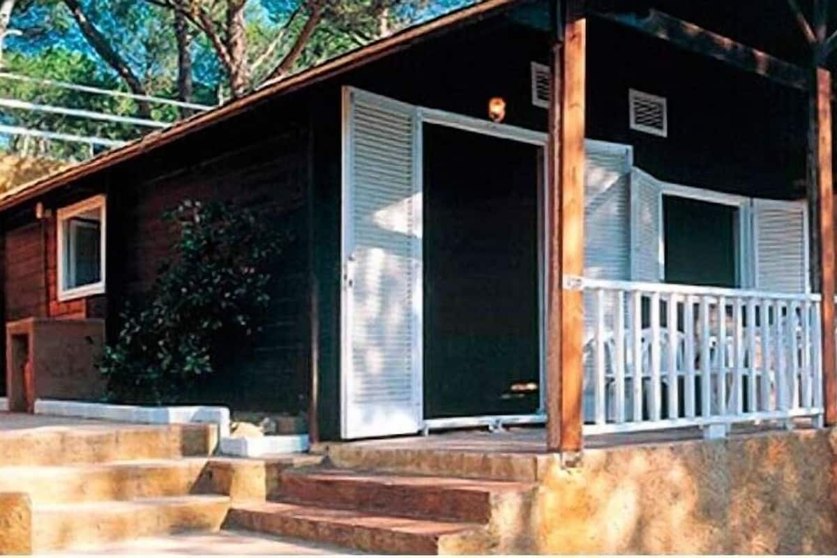House (Casa de Fusta - 6 pax - Clima) | Cribs (free)