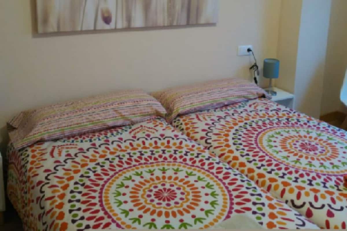 Apartment, 4 Bedrooms, Terrace (10 personas) | 4 bedrooms, desk, free cribs/infant beds, free WiFi
