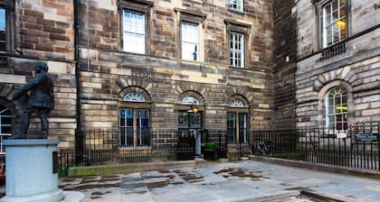 CoDE Pod â The CoURT - Edinburgh