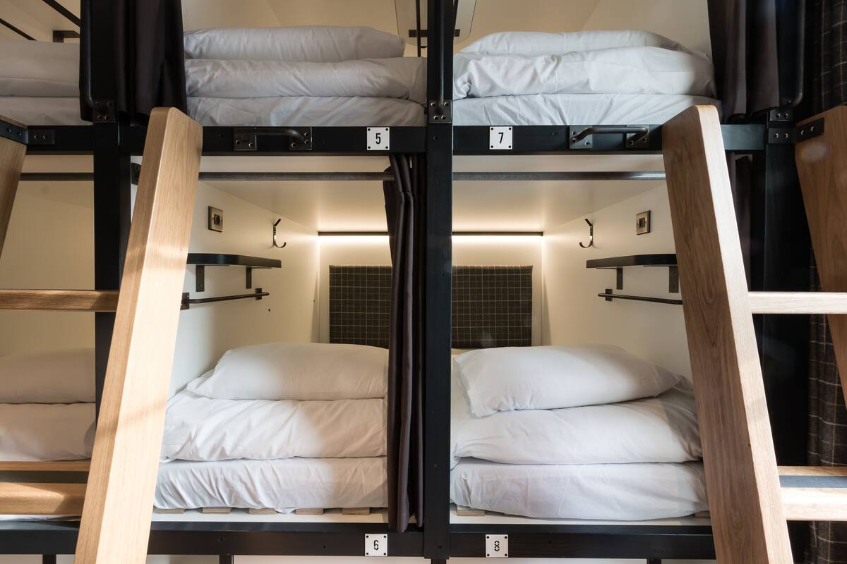 WiFi (free), bed sheets