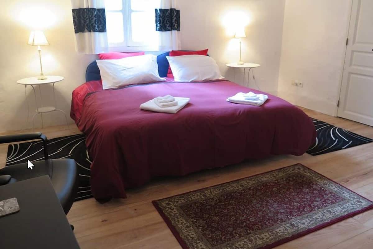 Double Room (The Blue) | Individually decorated, individually furnished, desk, iron/ironing board