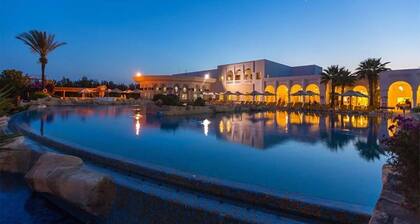 Medina Belisaire and Thalasso