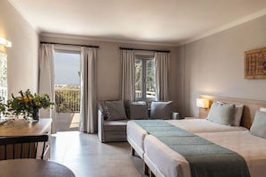 Soundproofing, wheelchair access - Louis St Elias Resort & Waterpark (Paralimni)