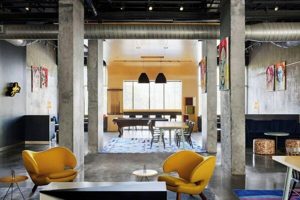 Oklassificerad bild, 1 av 64, knapp