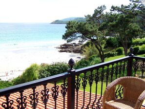 Room - Playa de Estorde (Cee)