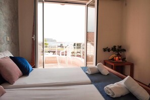 In-room safe, desk, soundproofing, iron/ironing board