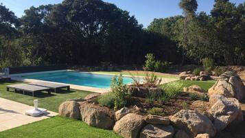 Piscine extérieure, piscine chauffée