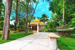 Property grounds - Lawana Resort Samui (Koh Samui)