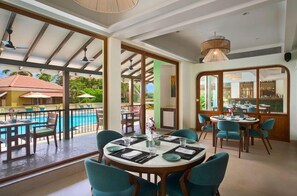 Dining - Mercure Goa Devaaya Resort (Panaji)