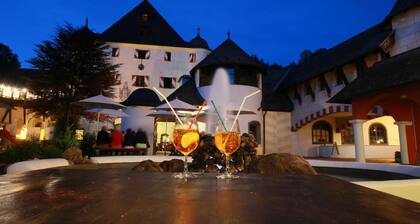 Family Hotel Schloss Rosenegg
