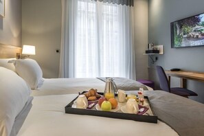 Room - Hotel Magellan (Paris)