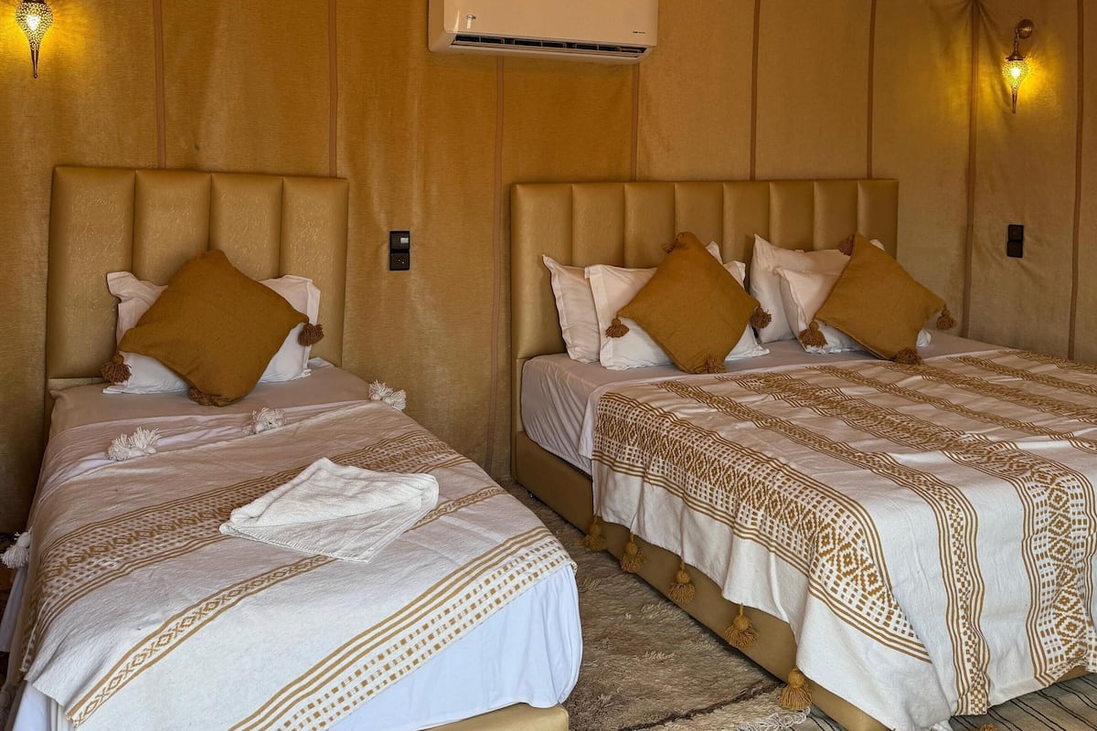 Literie de qualité, minibar, coffre-fort, décor unique