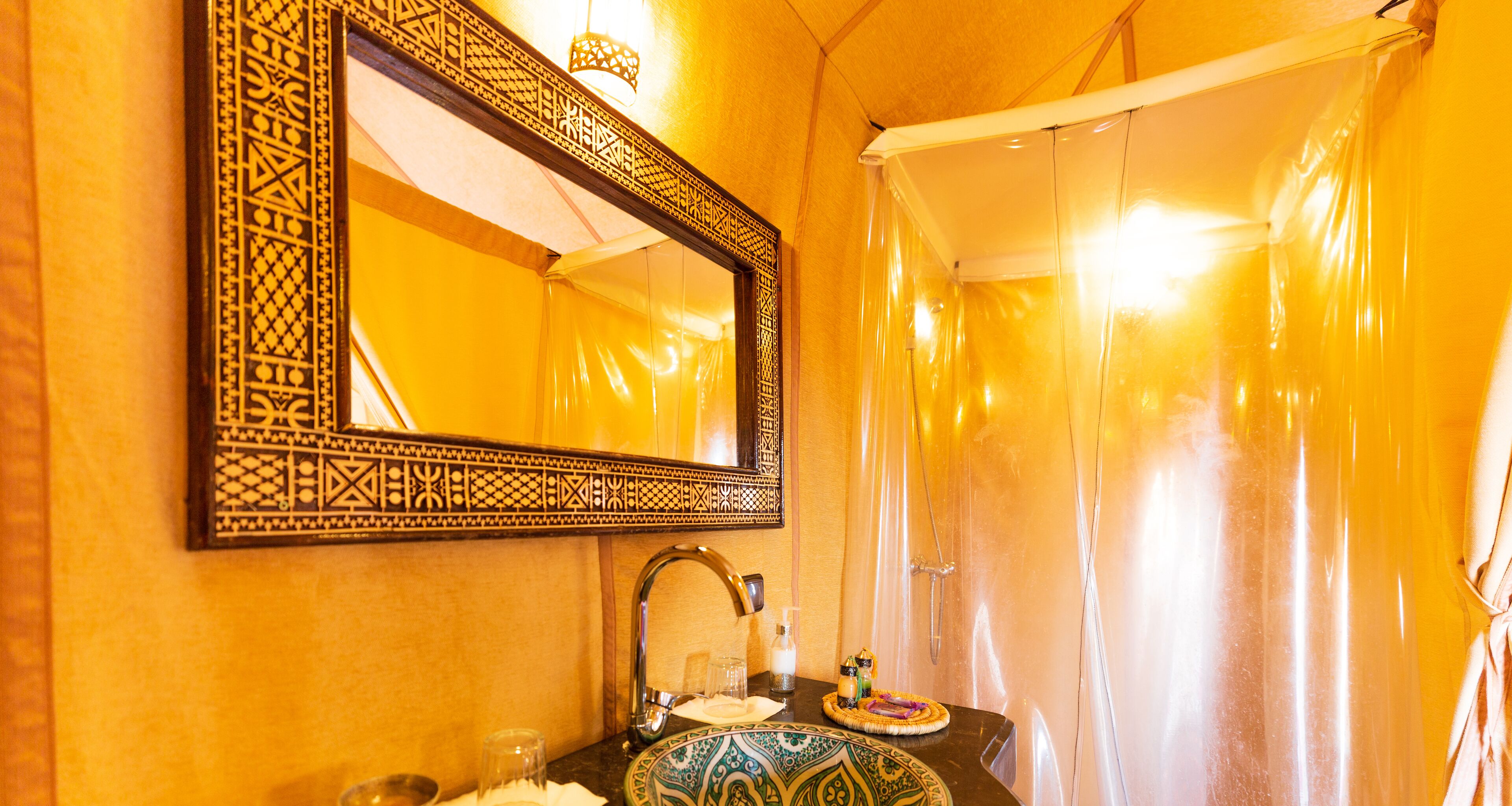 Bathroom shower