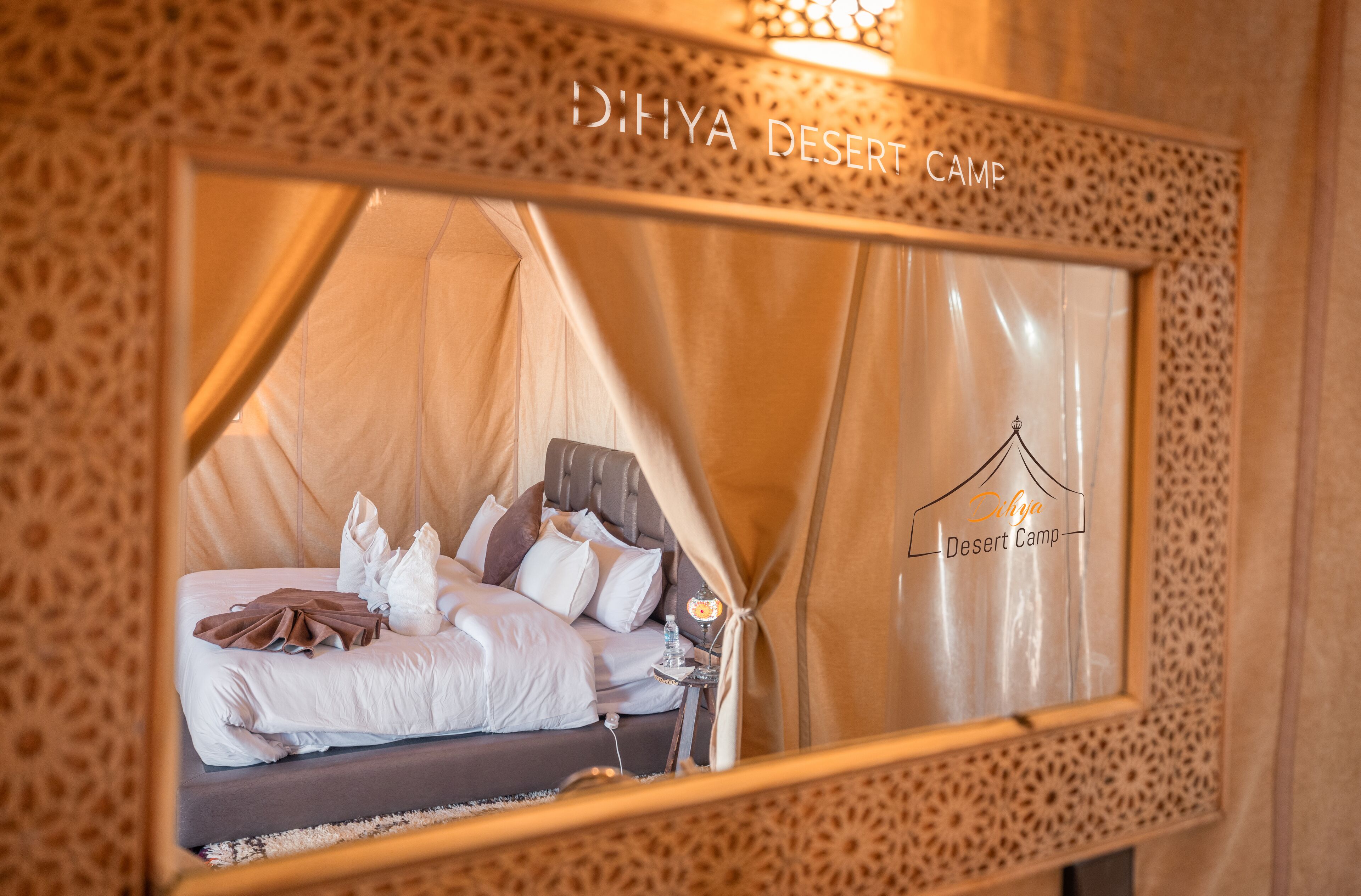 Tente Confort | Literie de qualité supérieure, minibar, coffres-forts dans les chambres