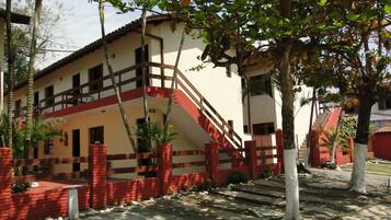 Fachada da propriedade