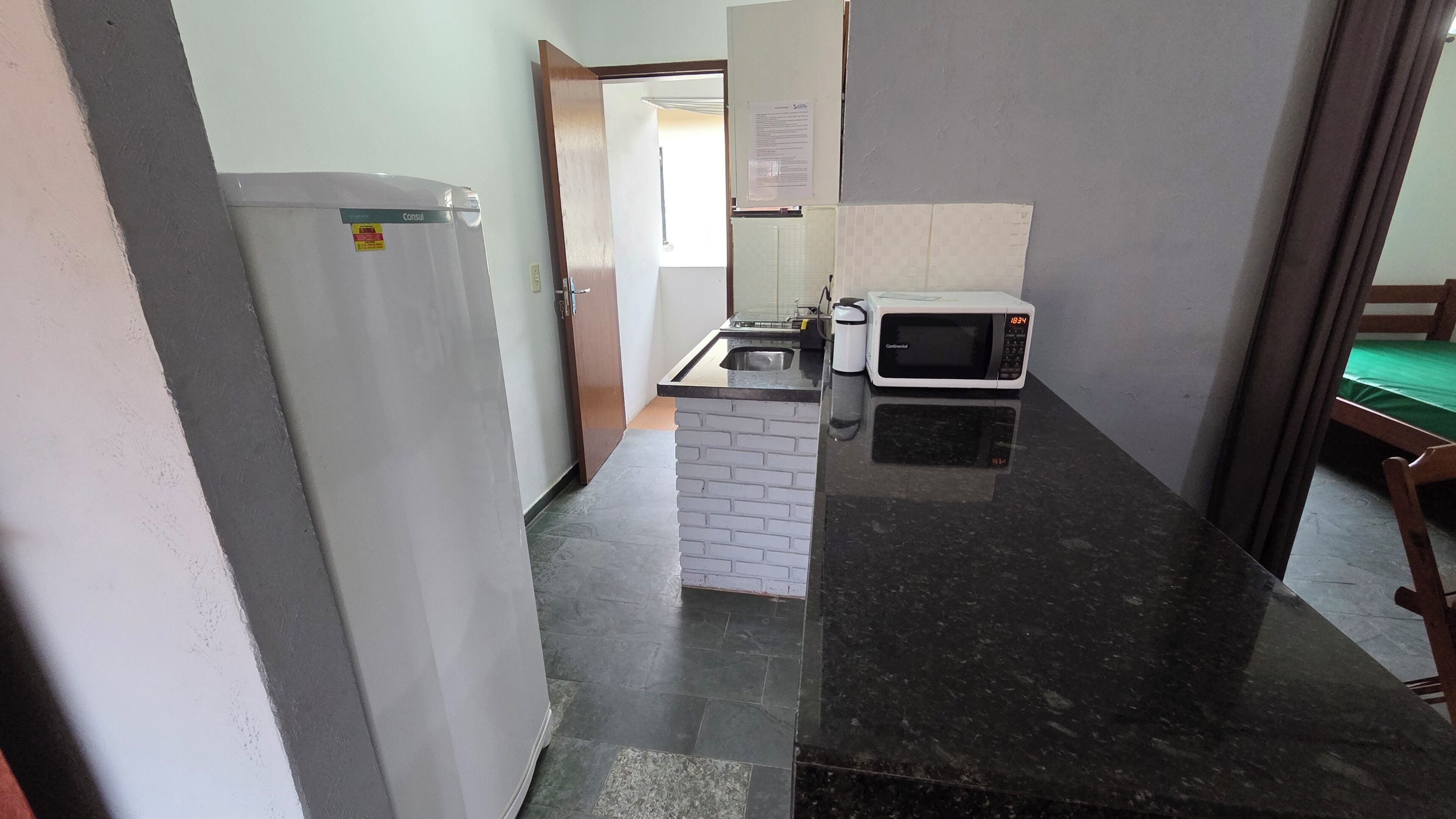 Lägenhet Standard - 1 sovrum - icke-rökare - mikrovågsugn (4 pessoas) | Eget pentry | Kylskåp, mikrovågsugn, ugn och spishäll