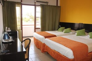 1 bedroom, in-room safe, desk, blackout drapes