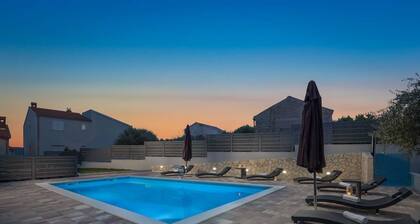 Villa Navigare with Swimming Pool