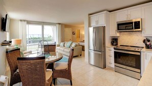 House, 1 King Bed (Beach & Tennis 4408) | Living area - Beach & Tennis 4408 (Bonita Springs)