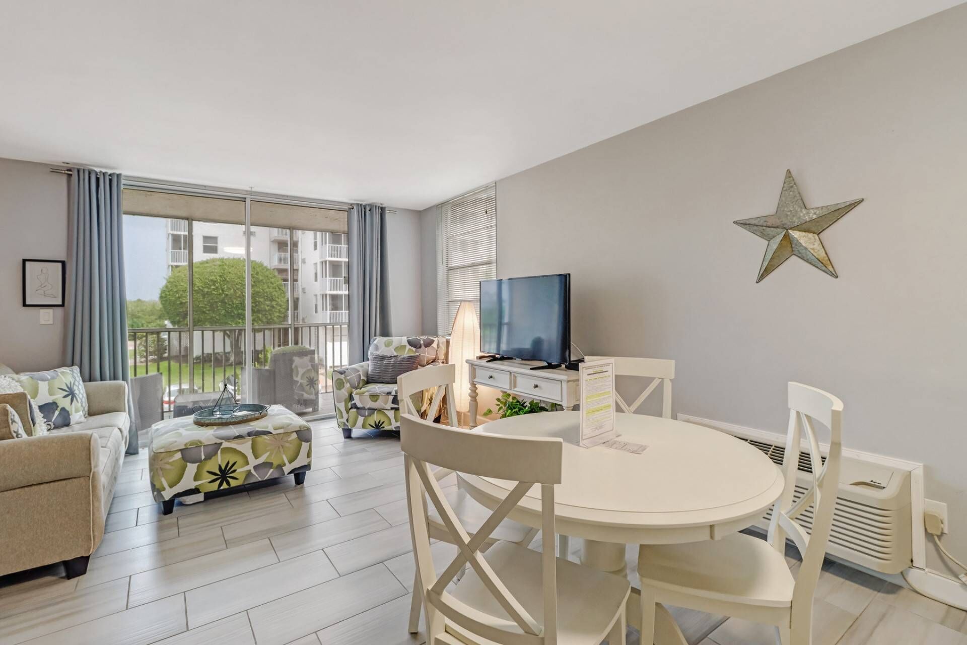 غرفة المعيشة