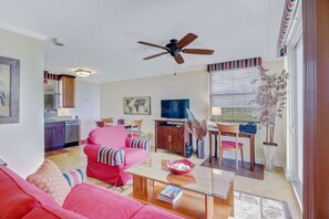 Condo (Beach & Tennis 5008) | Salle de séjour