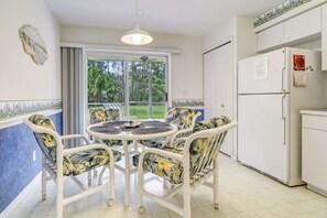 Casa, varias camas (Bermuda Pointe 104) | Servicio a la habitación