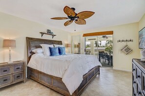 Maison (4865 Regal Dr) | 3 chambres, fer et planche à repasser, accès au Wi-Fi (inclus)