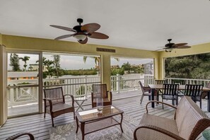 Maison (4865 Regal Dr) | Balcon