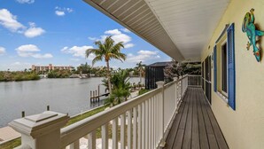 Ferienhaus (4865 Regal Dr) | Balkon