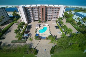 Pool - Shamron Beach Condo 507 (Fort Myers Beach)
