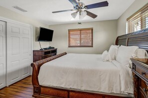 House (1453 Viking Ct) | Exterior