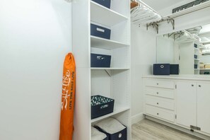 Condo (Beach & Tennis 3808)